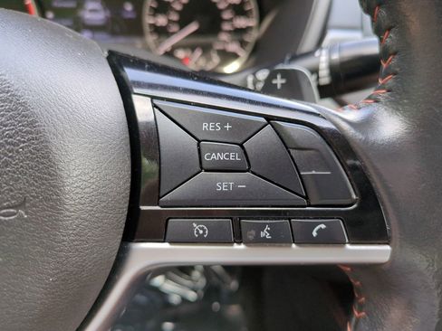 Used 2024 Nissan Altima 2.5 SR FWD image 23