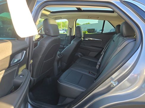 Used 2021 Buick Envision Essence AWD/4WD image 27