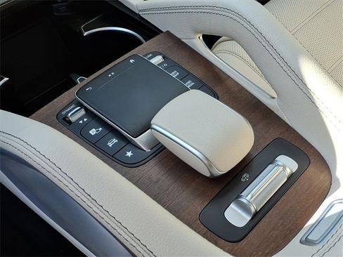 Used 2022 Mercedes-Benz GLS 450 4MATIC image 13