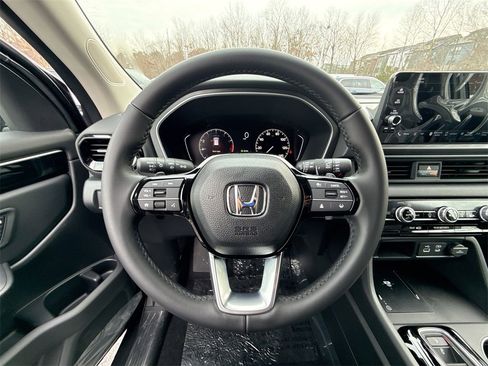 New 2025 Honda Pilot EX-L image 11