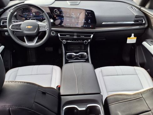 New 2026 Chevrolet Traverse High Country w/ LPO, Floor Liner Package image 10