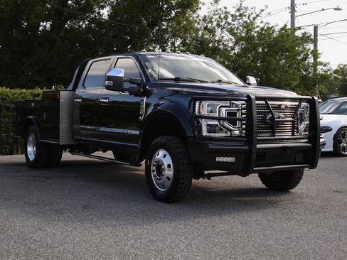 Used 2022 Ford F450 Platinum w/ FX4 Off-Road Package AWD/4WD image 4