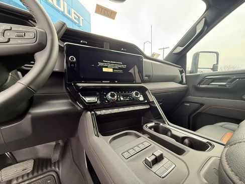 New 2026 GMC Sierra 2500 AT4 w/ AT4 Premium Plus Package image 21