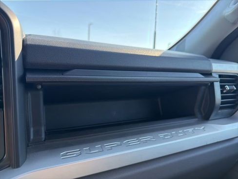 Used 2025 Ford F350 XLT image 36