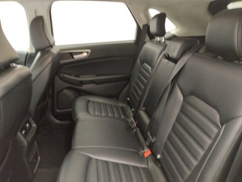 Used 2024 Ford Edge SEL image 18