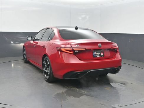 Used 2023 Alfa Romeo Giulia Veloce RWD image 35