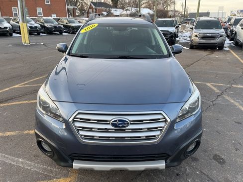 Used 2016 Subaru Outback 3.6R Limited image 2