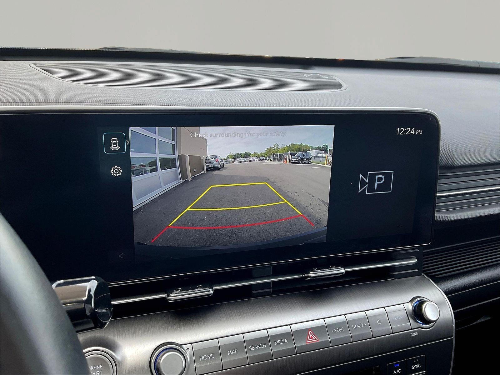 Used 2025 Hyundai Kona SEL AWD/4WD image 14