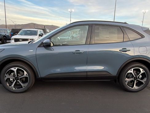 New 2026 Ford Escape ST-Line Select w/ Equipment Group 401A image 6