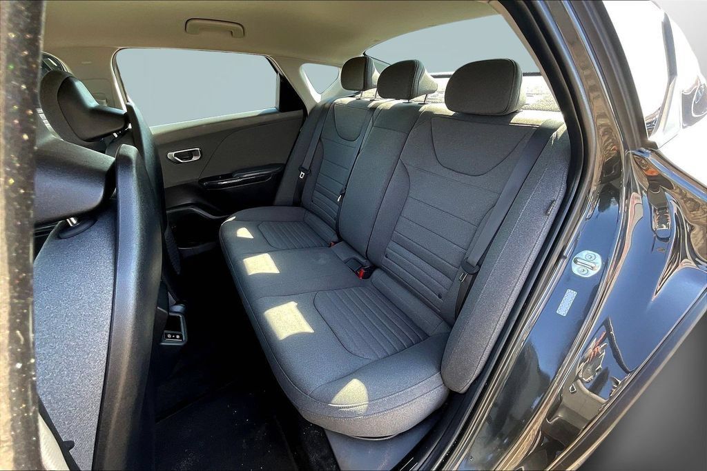 Used 2025 Kia K4 EX FWD image 22