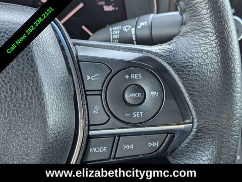 Used 2022 Toyota Avalon XLE image 24