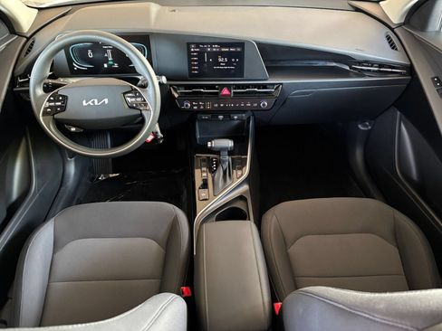 Used 2026 Kia Niro LX FWD image 31