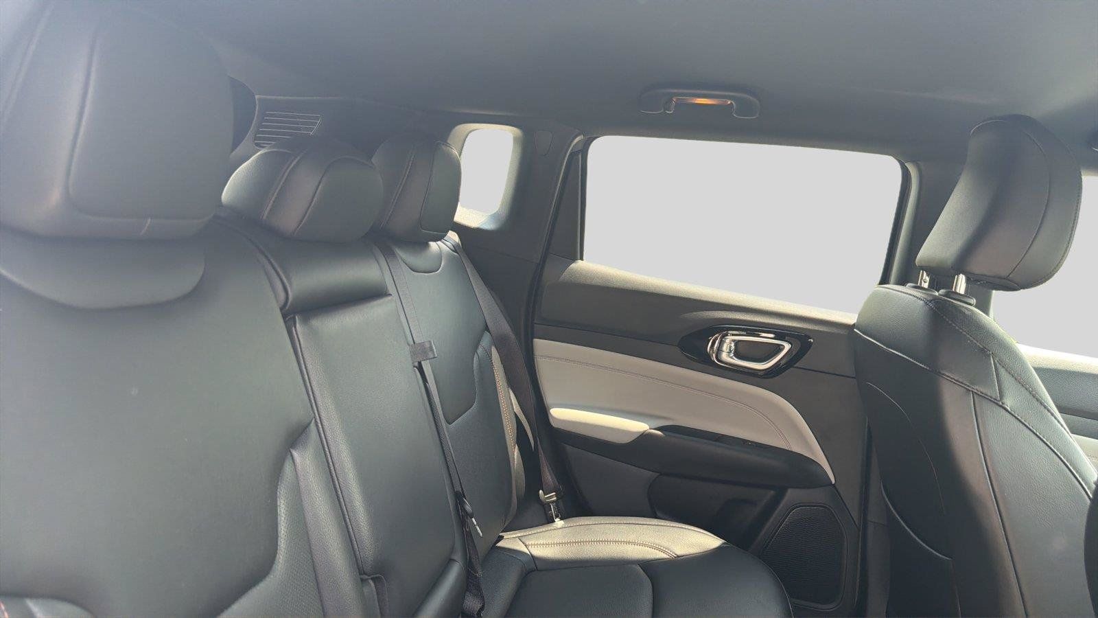 Used 2023 Jeep Compass Limited AWD/4WD image 19