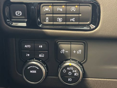 New 2026 GMC Yukon XL Elevation w/ LPO, Floor Liner Package image 48