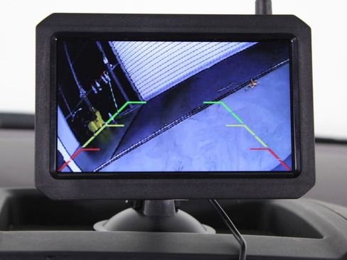 Used 2013 Nissan Frontier SV image 27