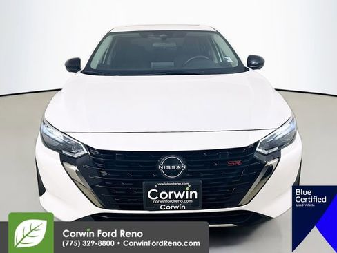 Used 2025 Nissan Sentra SR w/ SR Premium Package image 2