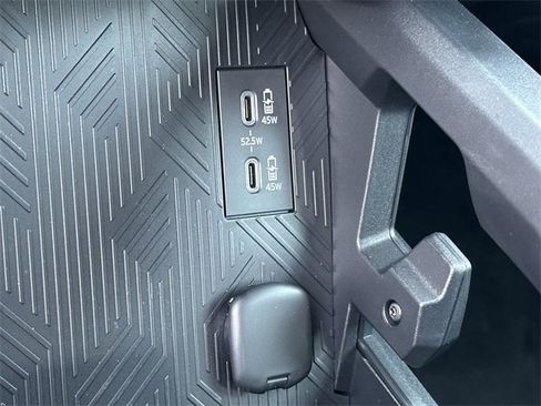 Certified 2025 Toyota Tacoma SR5 image 20