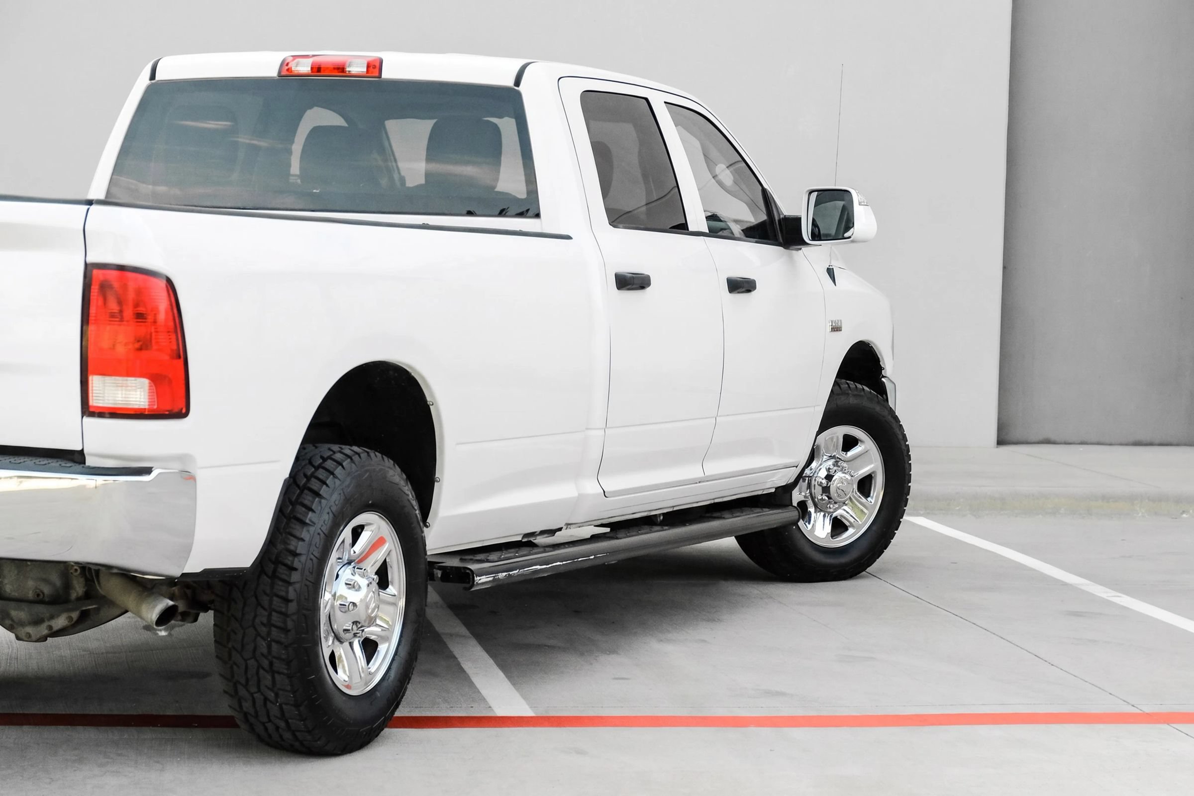 Used 2016 RAM 2500 Tradesman w/ Chrome Appearance Group RWD image 5