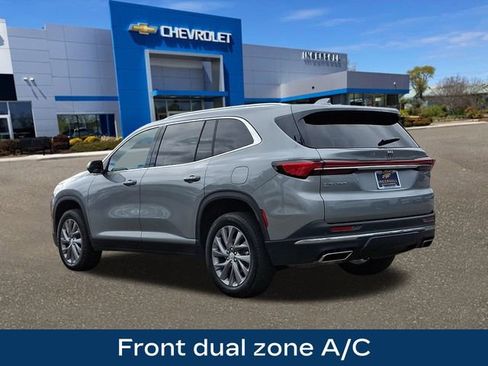 Used 2025 Buick Enclave Preferred image 6