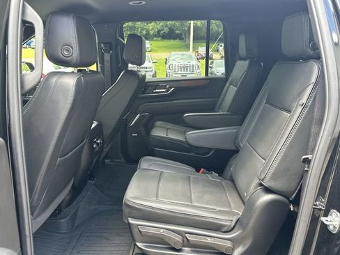 Used 2025 GMC Yukon XL Denali w/ LPO, Floor Liner Package AWD/4WD image 25