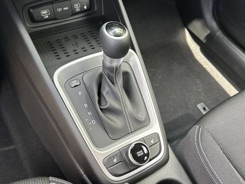 New 2026 Hyundai Venue SEL FWD image 31
