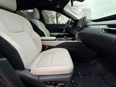 Used 2024 Lexus RX 350 Premium w/ Accessory Package (Z1) image 40