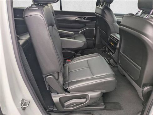 Used 2026 Jeep Grand Wagoneer 4WD image 20
