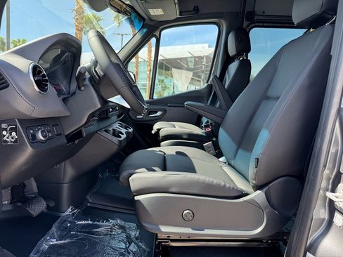 New 2026 Mercedes-Benz Sprinter 2500 image 11