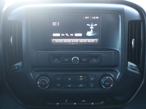 Used 2018 Chevrolet Silverado 1500 Custom w/ Custom Value Package image 15