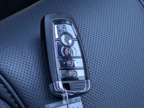 New 2026 Lincoln Navigator Reserve w/ Jet Appearance Package AWD/4WD image 29