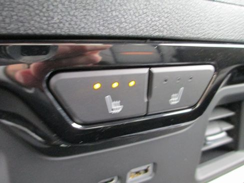 New 2026 GMC Sierra 2500 AT4 w/ AT4 Premium Plus Package image 17