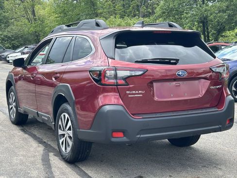 Certified 2025 Subaru Outback Premium AWD/4WD image 7