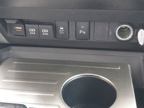 Used 2021 Toyota Tundra SR5 w/ Trail Edition image 33