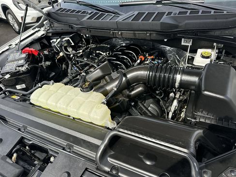 Used 2025 Ford F150 Lariat AWD/4WD image 29