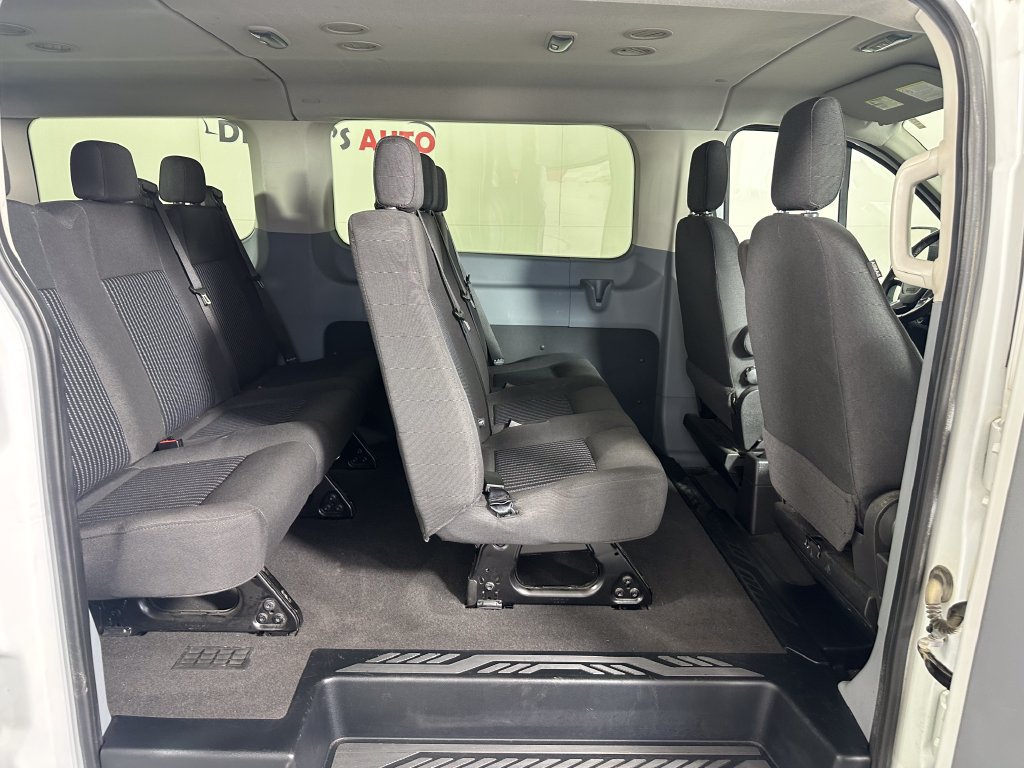 Used 2016 Ford Transit 150 XL RWD image 9
