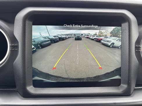 Used 2022 Jeep Wrangler Unlimited Rubicon 4xe w/ Dual Top Group image 26