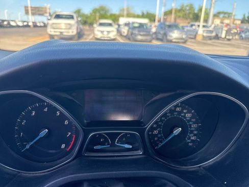 Used 2012 Ford Focus SE FWD image 4