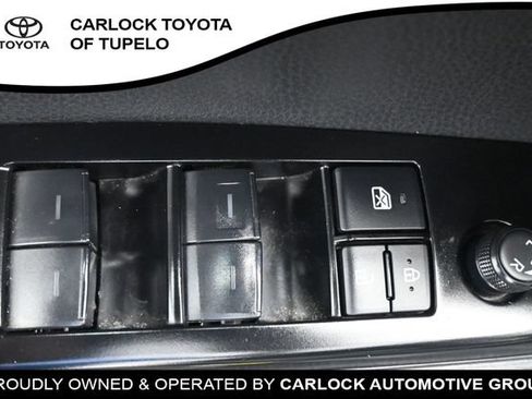 Used 2025 Toyota Camry LE FWD image 21