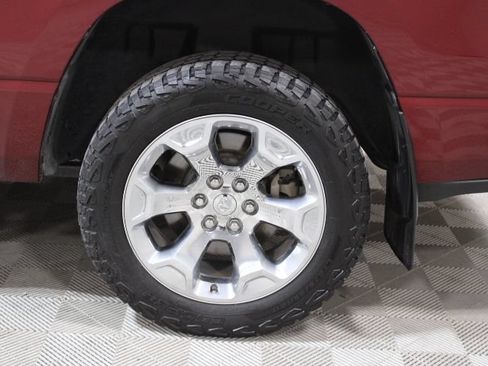Used 2019 RAM 1500 Big Horn AWD/4WD image 44
