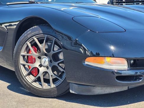 Used 2002 Chevrolet Corvette Convertible w/ Preferred Equipment Group2 RWD image 9