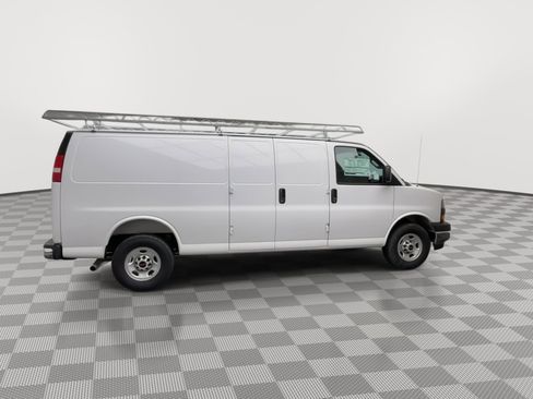 New 2026 GMC Savana 2500 Extended w/ Enhanced Convenience Package RWD image 29