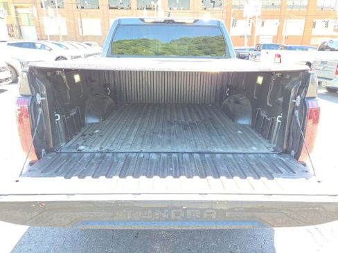 Used 2024 Toyota Tundra Limited AWD/4WD image 10