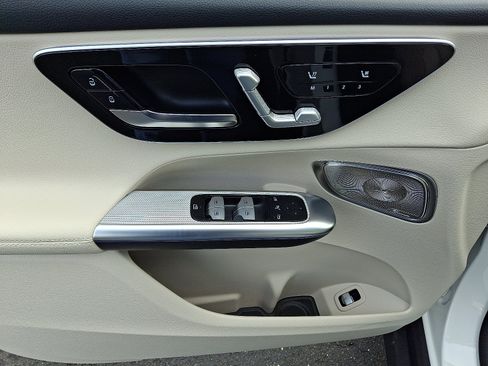 New 2026 Mercedes-Benz GLC 300 4MATIC image 10
