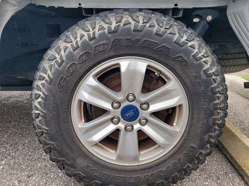 Used 2018 Ford F150 XL w/ Equipment Group 101A Mid AWD/4WD image 7