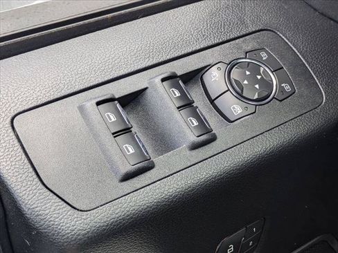 Used 2018 Ford F150 Lariat w/ Equipment Group 502A Luxury AWD/4WD image 10