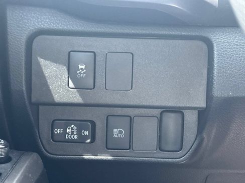 Used 2021 Toyota Tacoma SR5 w/ Technology Package AWD/4WD image 24