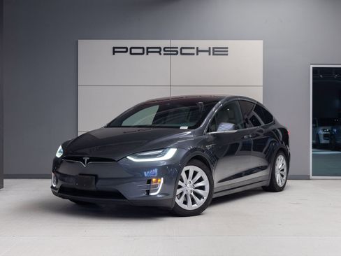 Used 2016 Tesla Model X 70D AWD/4WD image 1