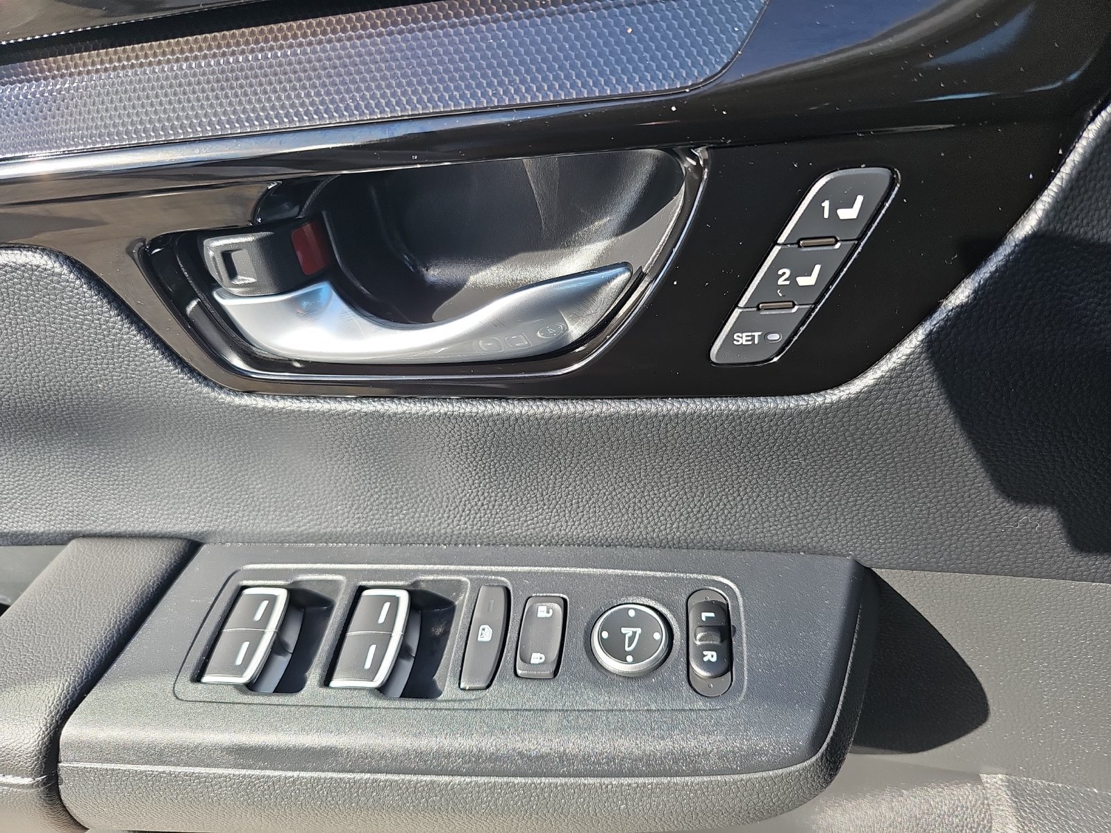 Used 2024 Honda CR-V EX-L image 30
