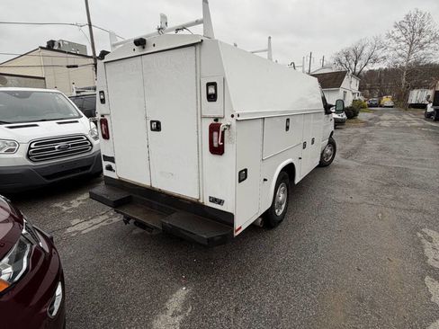 Used 2021 Ford E-350 and Econoline 350 Super Duty w/ Power Windows & Locks Group image 17