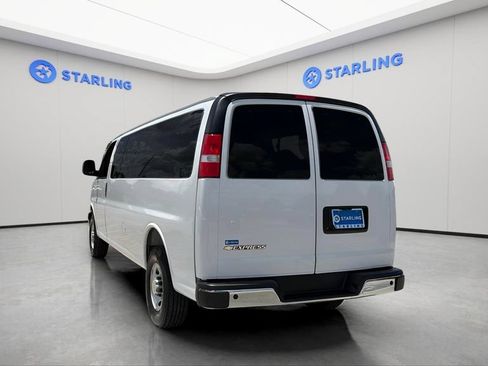Certified 2025 Chevrolet Express 3500 LT w/ LT Preferred Equipment Group RWD image 6